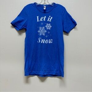 Let It Snow Graphic Tee Size S